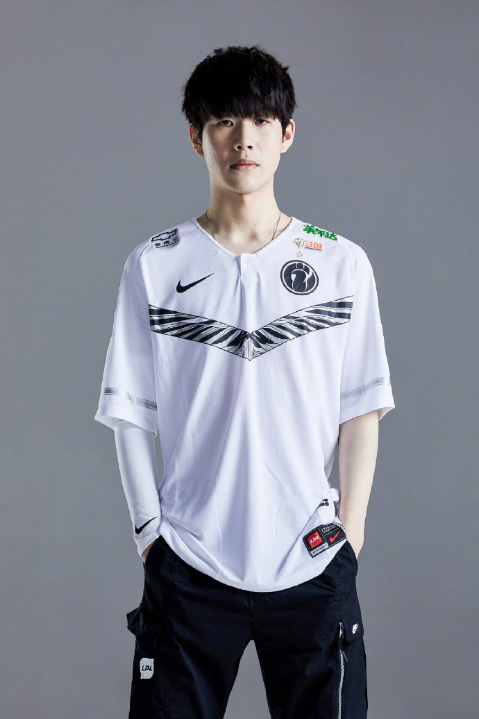 00万欧元 00万欧元